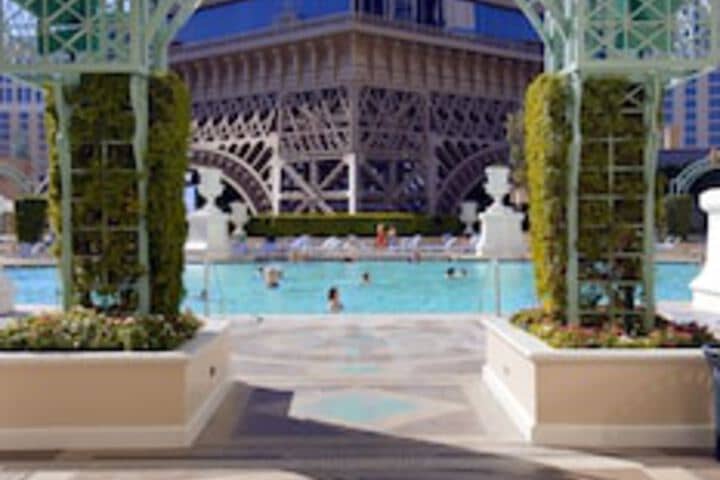 Pool 199 of 375