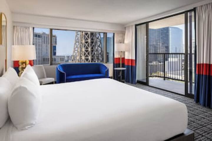 Room 106 of 375