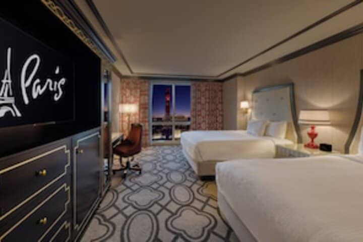 Room 16 of 375