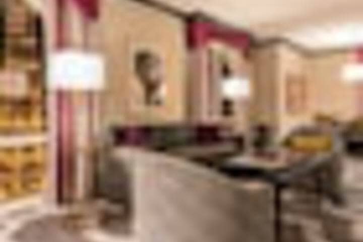 Room 92 of 375